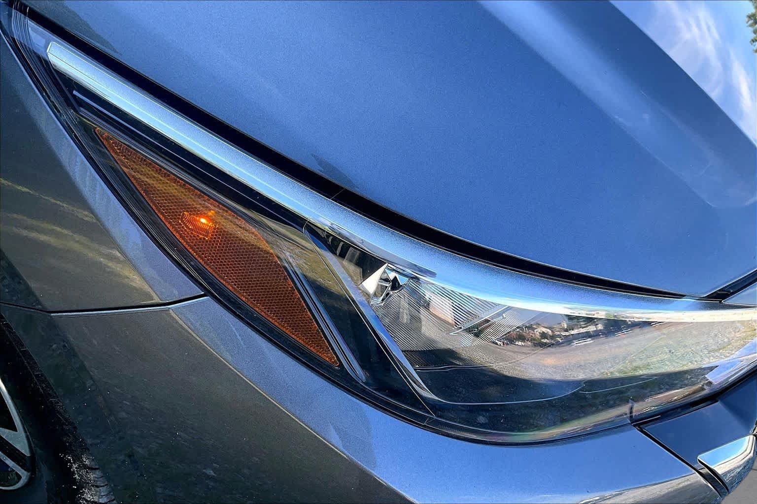 Used 2024 Nissan Sentra SV FWD image 28