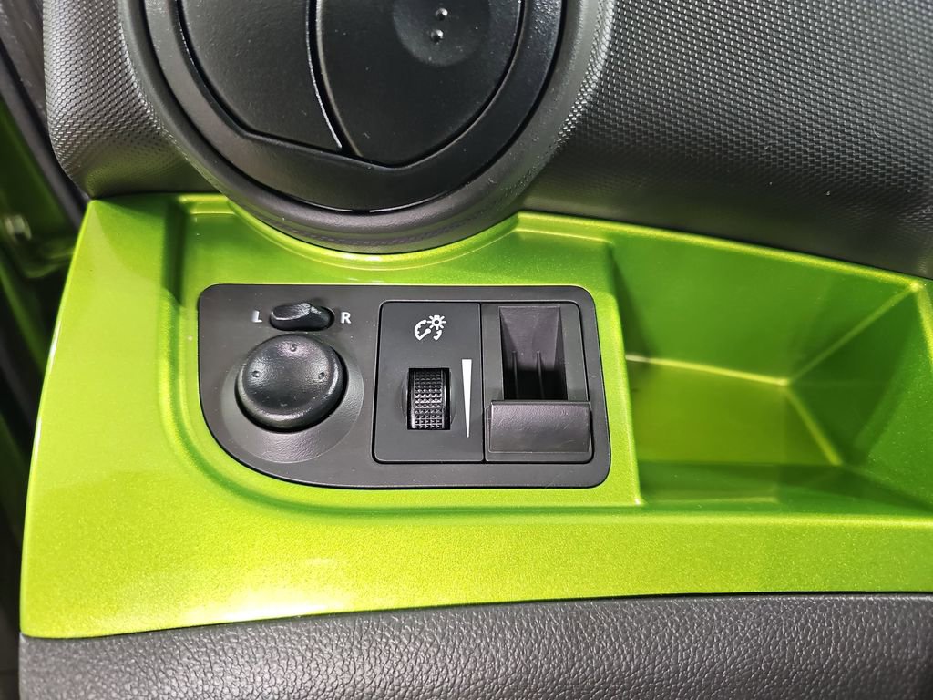 Used 2014 Chevrolet Spark LT image 29