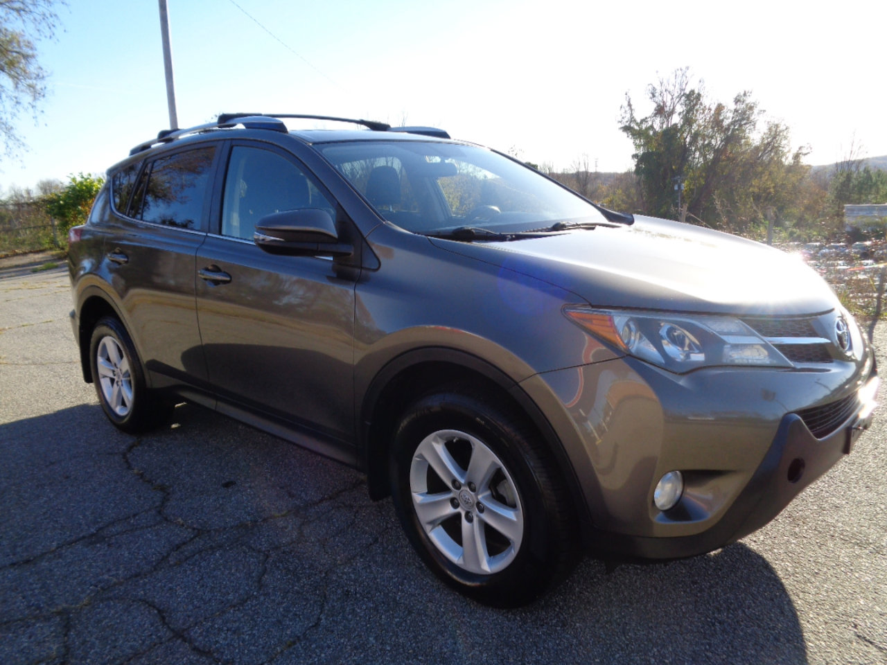 Used 2013 Toyota RAV4 XLE image 3