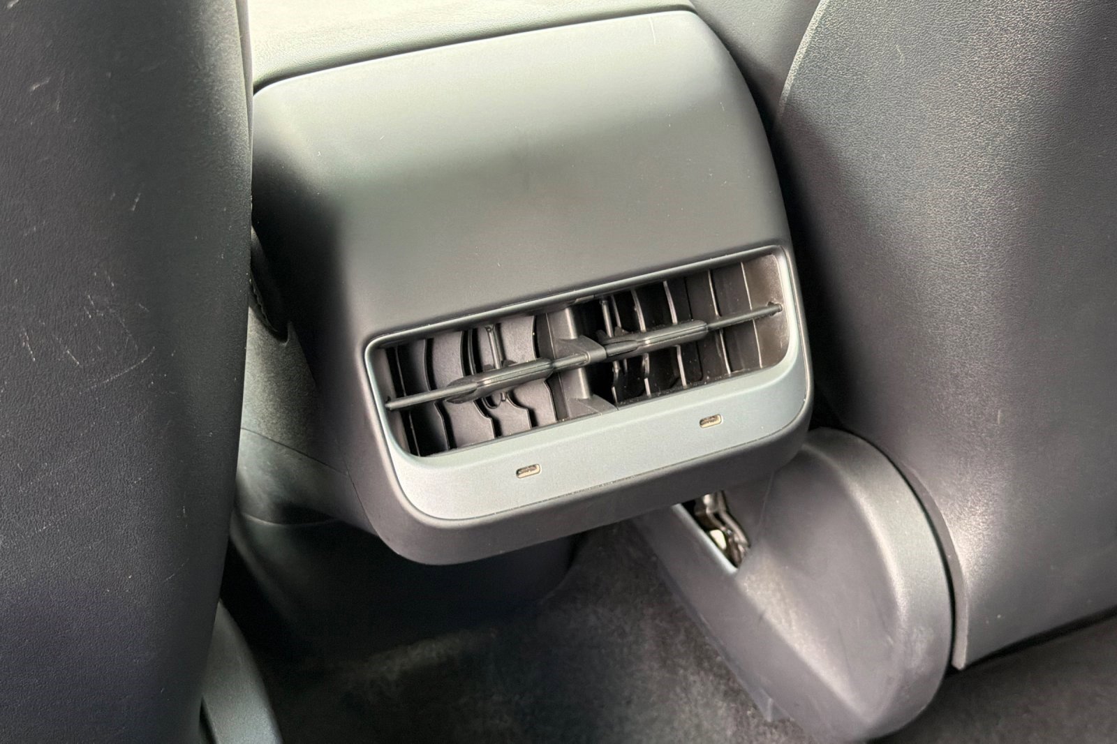 Used 2021 Tesla Model Y Long Range AWD/4WD image 16