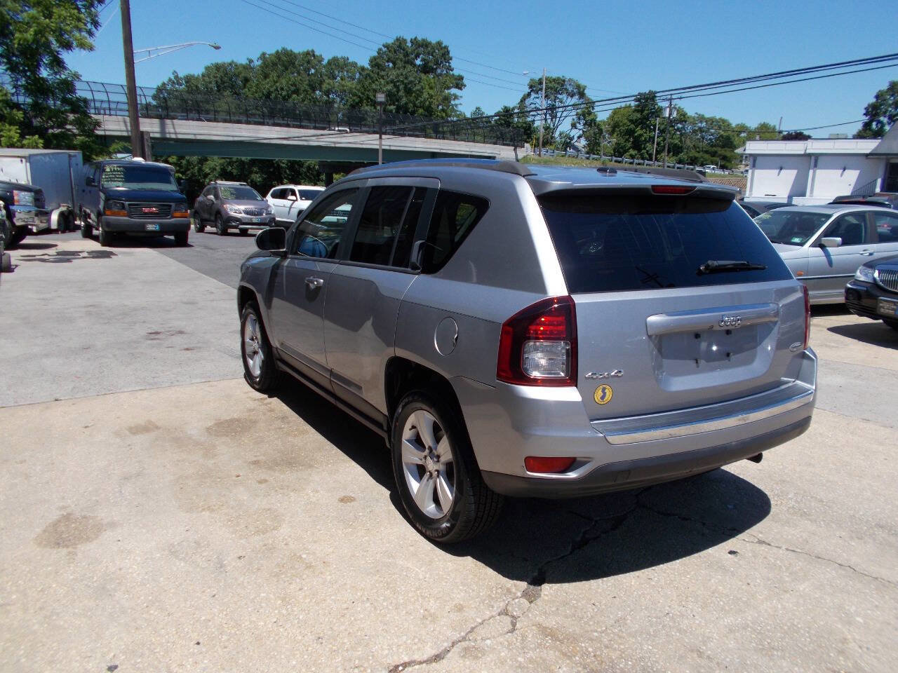 Used 2015 Jeep Compass High Altitude AWD/4WD image 5