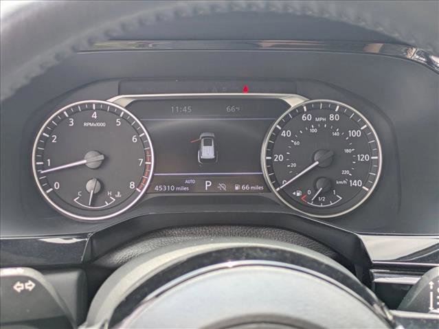 Used 2023 Nissan Pathfinder SL w/ Lighting Package (N92) image 13