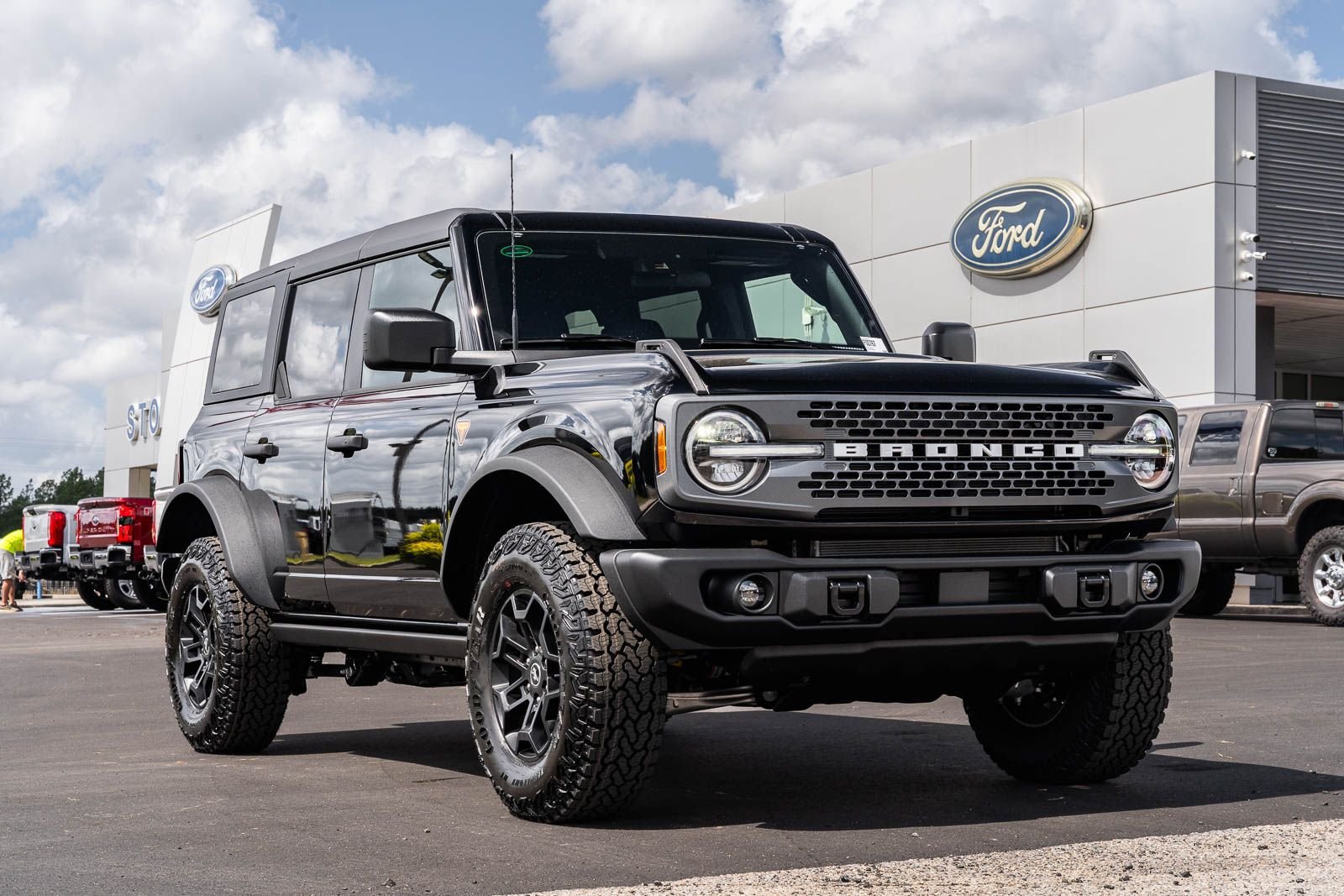 New 2026 Ford Bronco Badlands AWD/4WD image 1