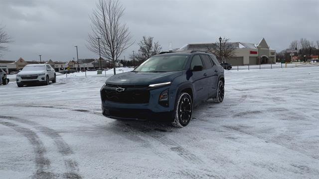 Used 2025 Chevrolet Equinox RS w/ Safety and Technology Package image 4