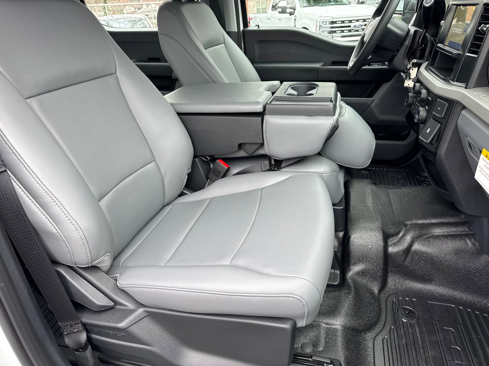 New 2026 Ford F250 XL AWD/4WD image 14
