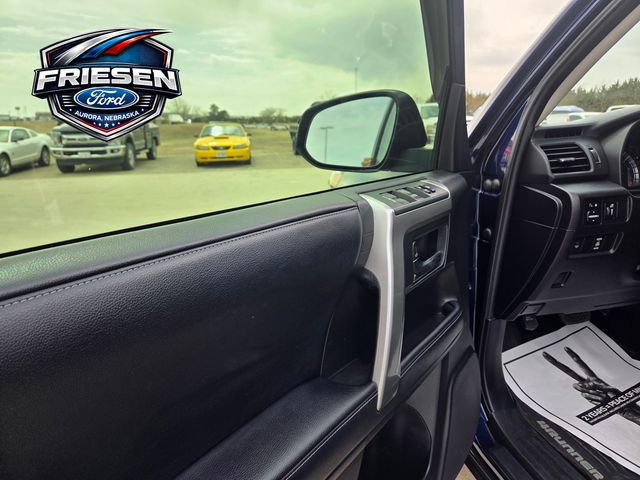 Used 2019 Toyota 4Runner SR5 Premium AWD/4WD image 9