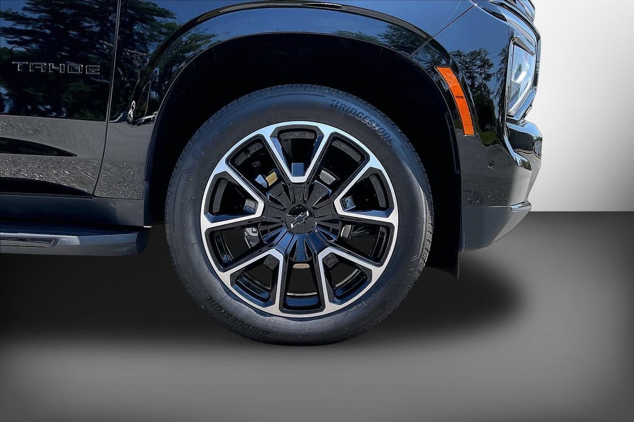 Used 2025 Chevrolet Tahoe RST w/ Comfort Package AWD/4WD image 36