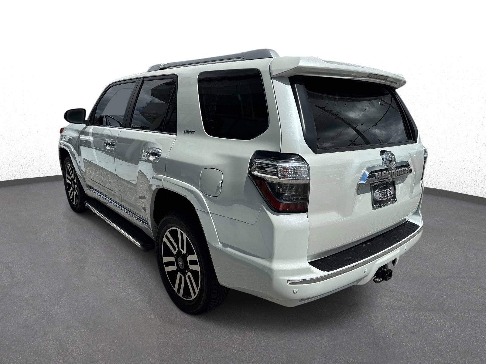 Used 2024 Toyota 4Runner Limited AWD/4WD image 5