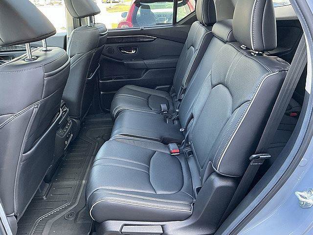 Used 2025 Honda Pilot Elite image 14