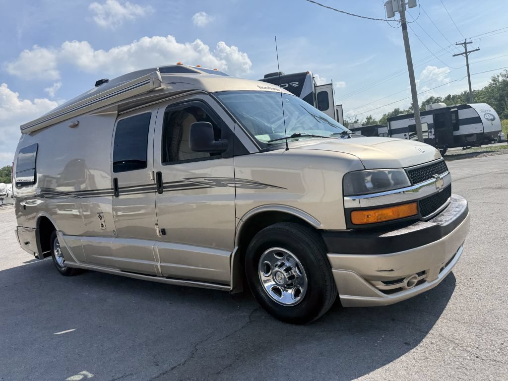 Used 2012 Chevrolet Express 3500 Extended w/ Power Package RWD image 3