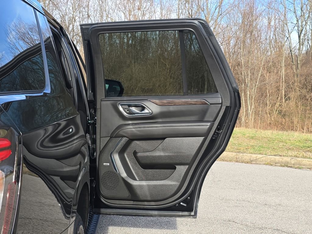 Used 2023 Chevrolet Tahoe Z71 AWD/4WD image 31