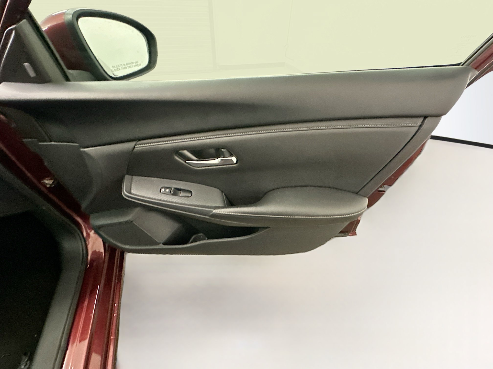 Used 2024 Nissan Sentra SV FWD image 32