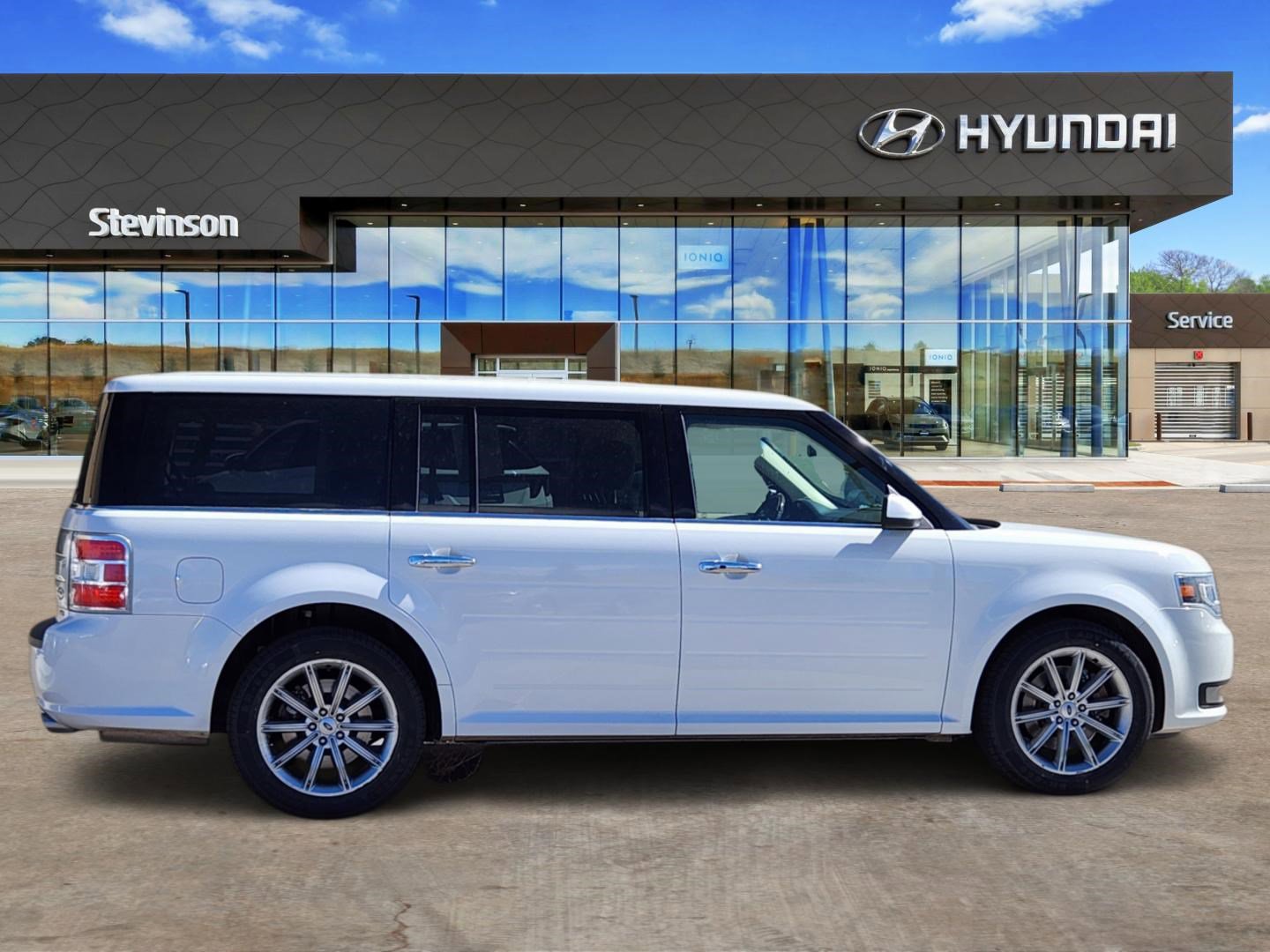 Used 2019 Ford Flex Limited image 4