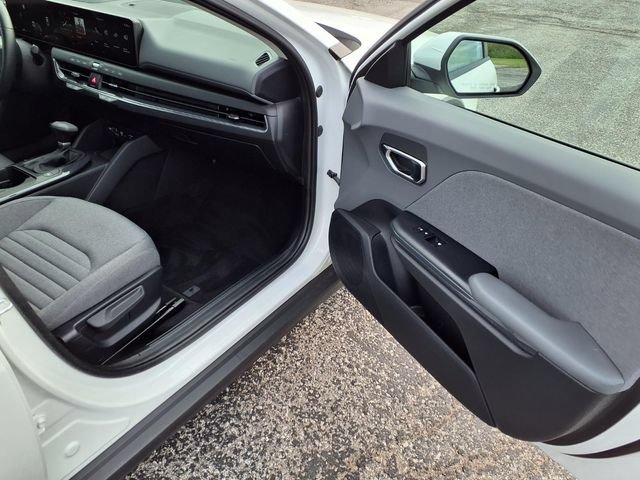 Used 2025 Kia K4 GT-Line Turbo FWD image 76