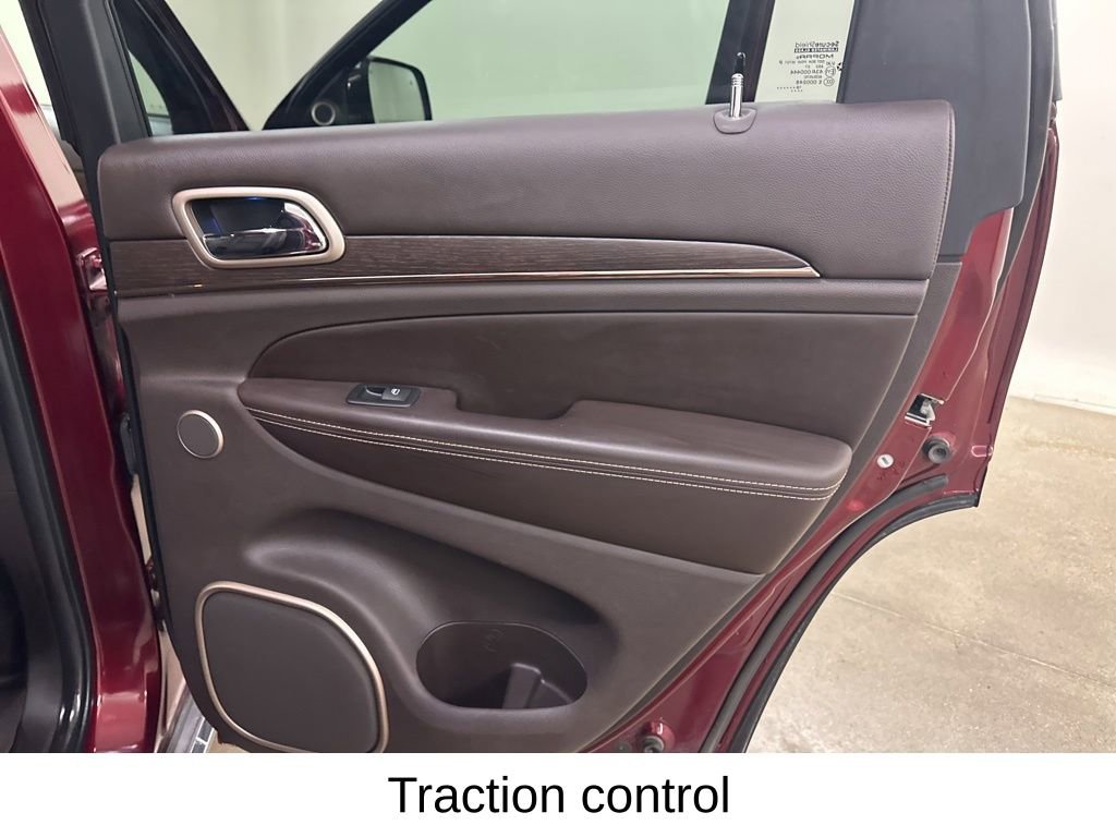 Used 2017 Jeep Grand Cherokee Summit AWD/4WD image 24