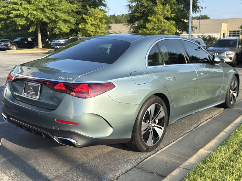 Used 2026 Mercedes-Benz E 350 4MATIC Sedan image 5