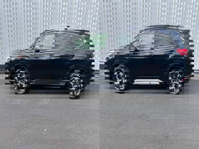 Used 2022 Subaru Forester Touring w/ Popular Package #2 image 3