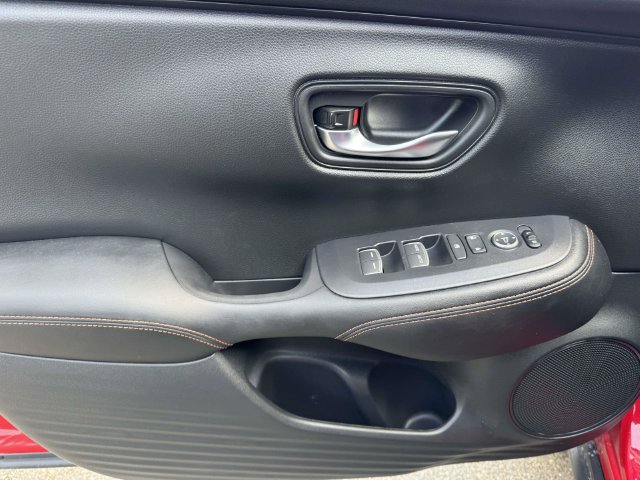 Used 2025 Honda HR-V Sport image 20