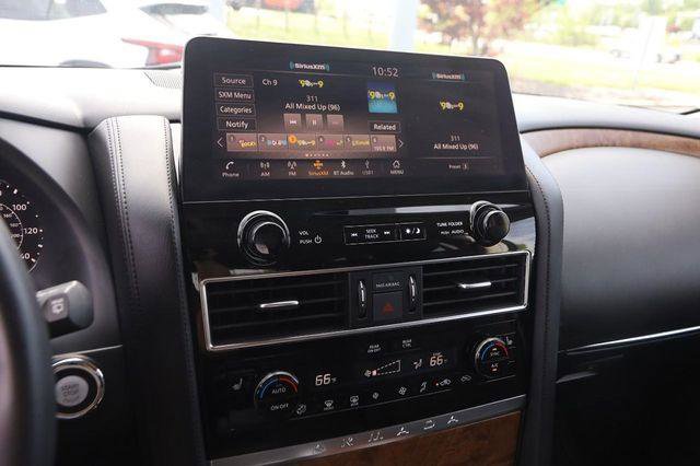 Used 2024 Nissan Armada SL w/ Captain's Chairs Package AWD/4WD image 18