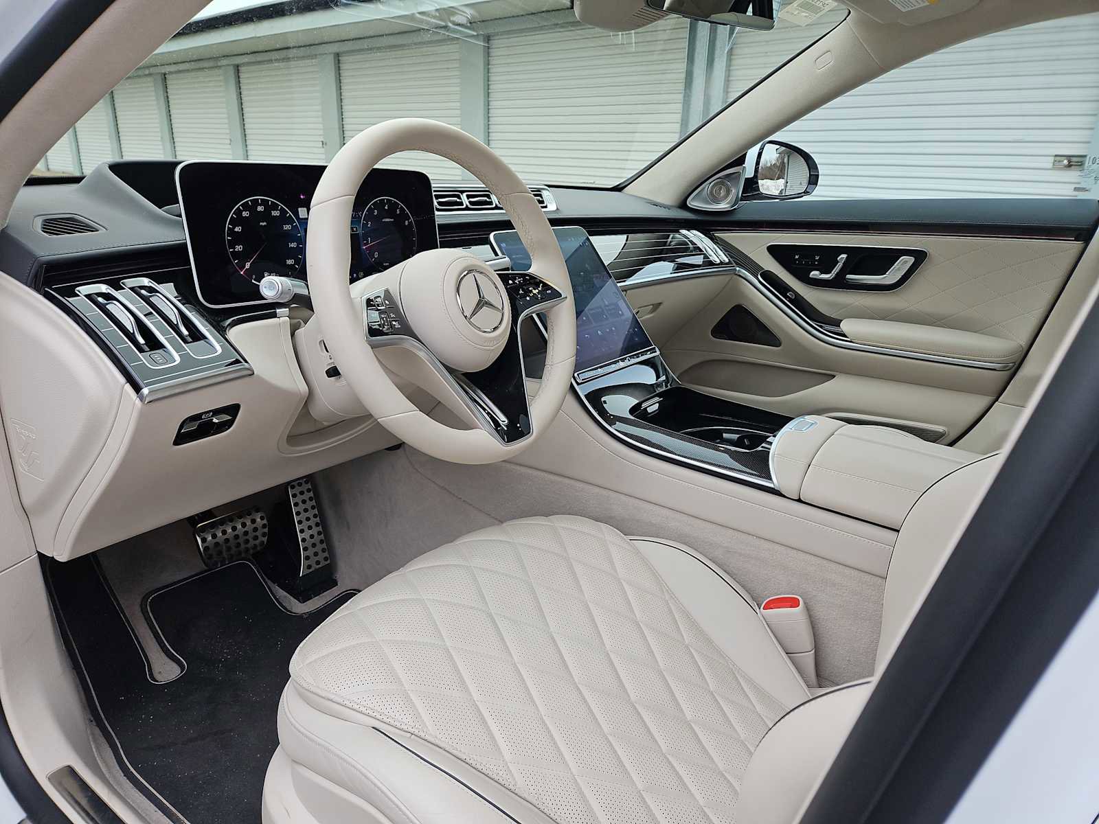 Used 2024 Mercedes-Benz S 580 4MATIC Sedan image 12