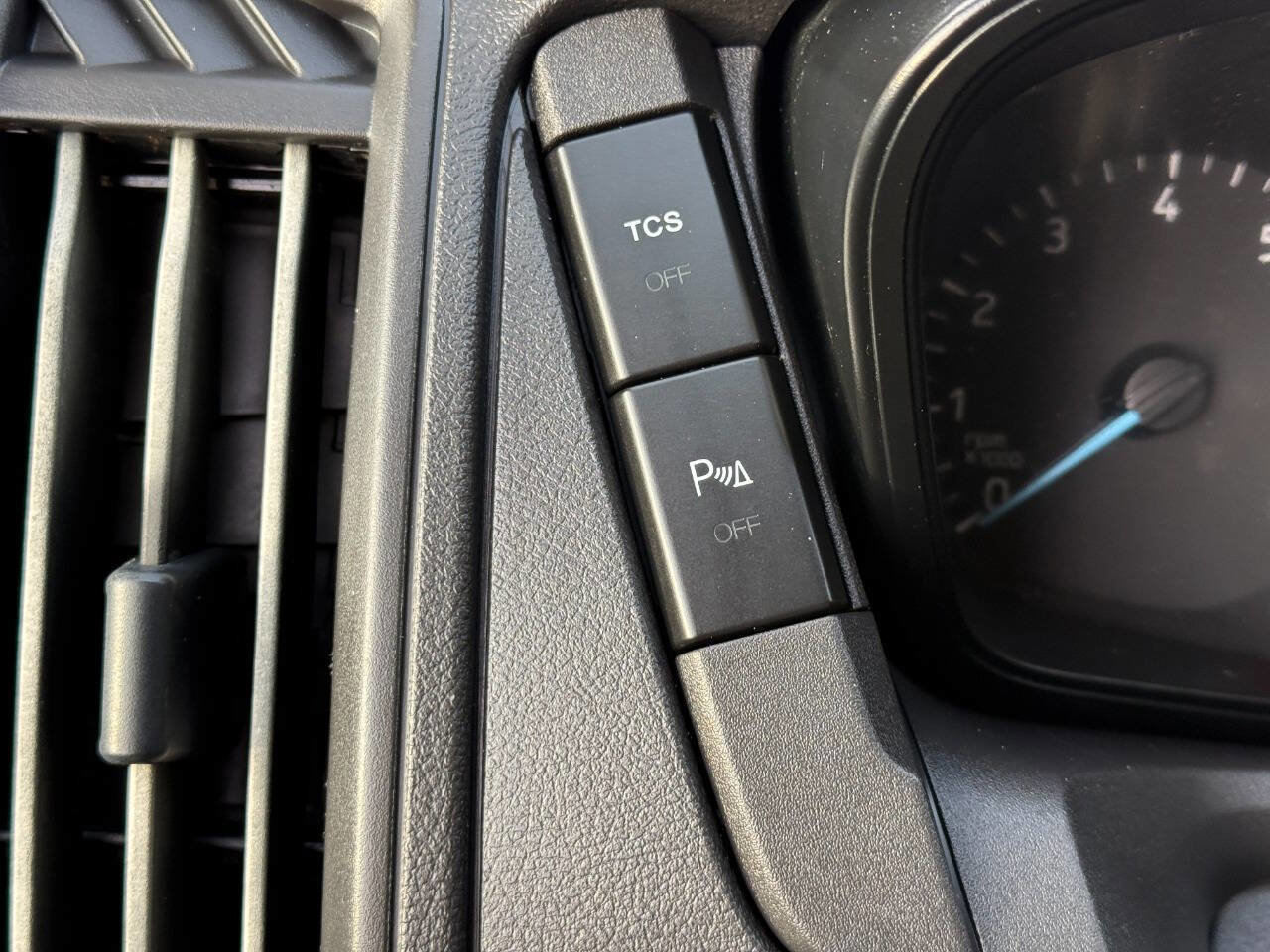 Used 2017 Ford Transit 250 148 Medium Roof image 17