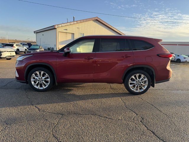 Certified 2022 Toyota Highlander Limited image 17
