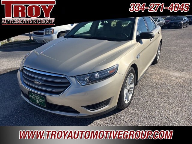 Used 2017 Ford Taurus SE image 6
