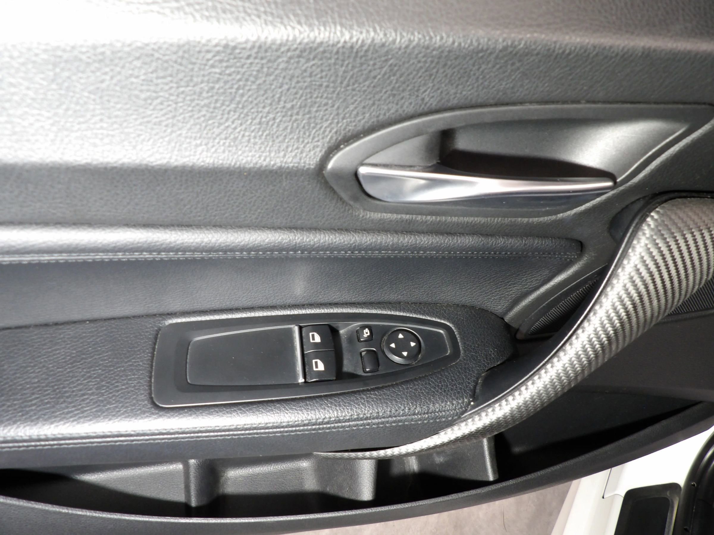Used 2018 BMW M240i Coupe RWD image 9