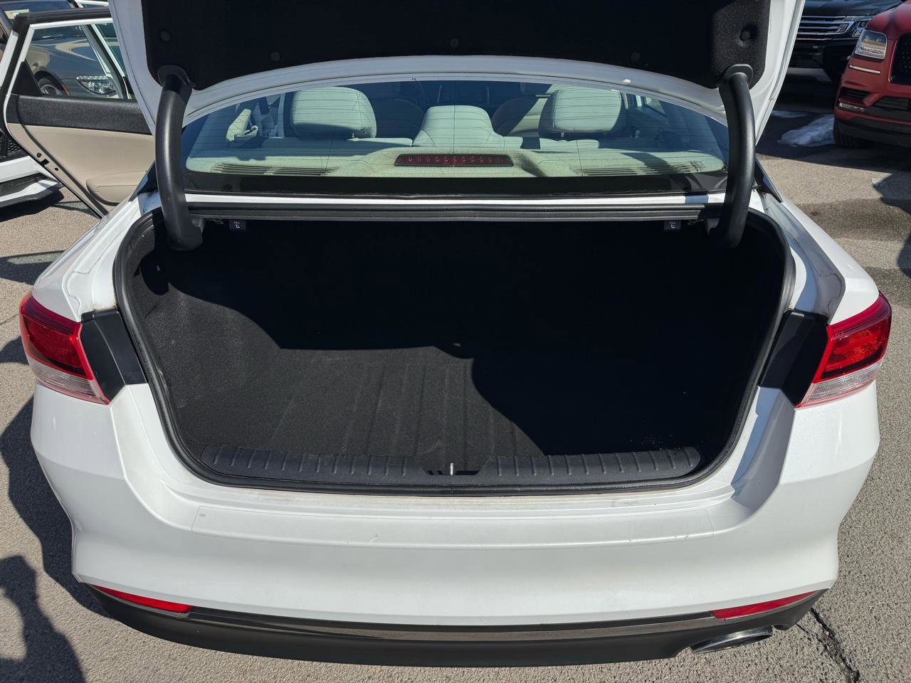 Used 2016 Kia Optima LX w/ Option Group 014 image 24