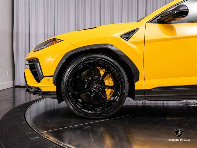 Used 2024 Lamborghini Urus Performante AWD/4WD image 12