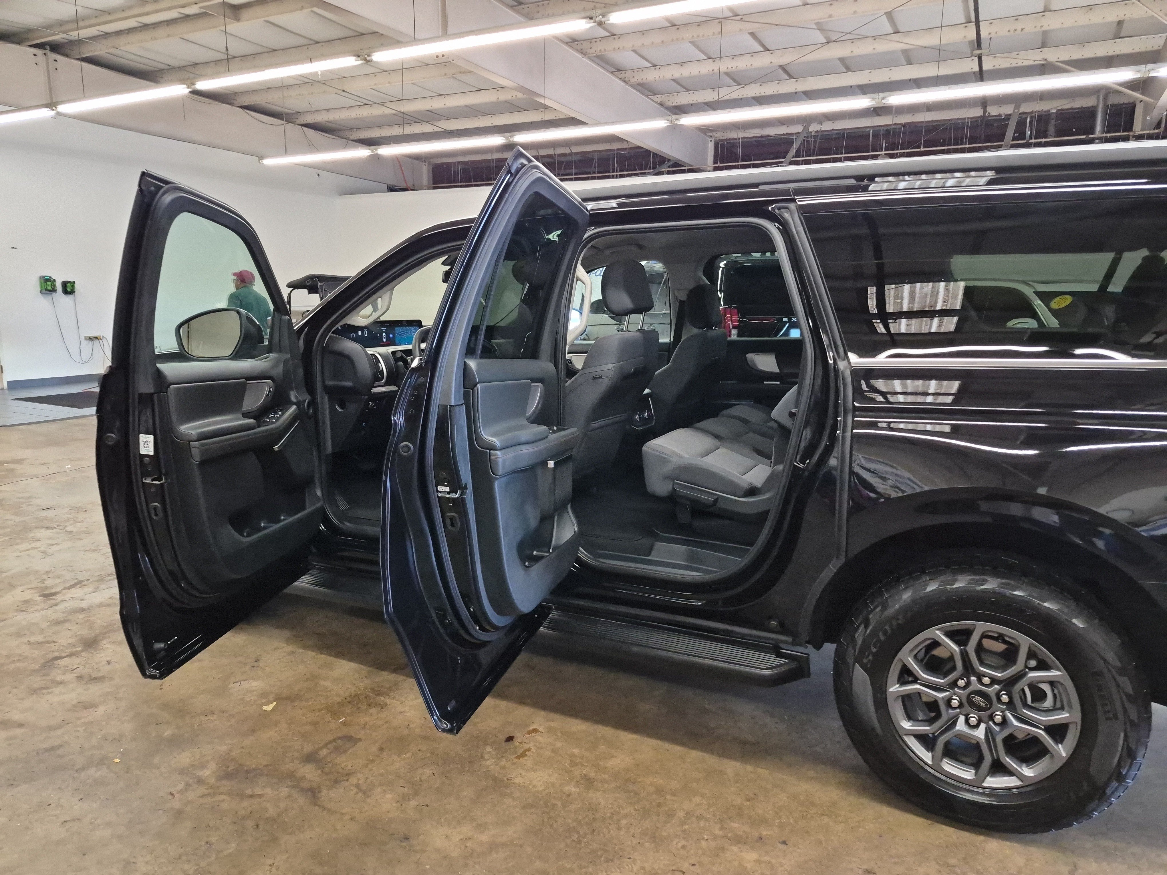 Certified 2025 Ford Expedition Max Active AWD/4WD image 14