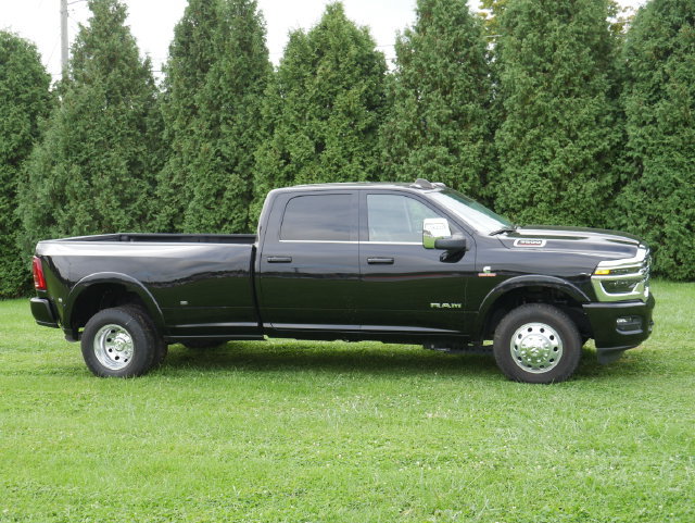 Used 2025 RAM 3500 Longhorn RWD image 10