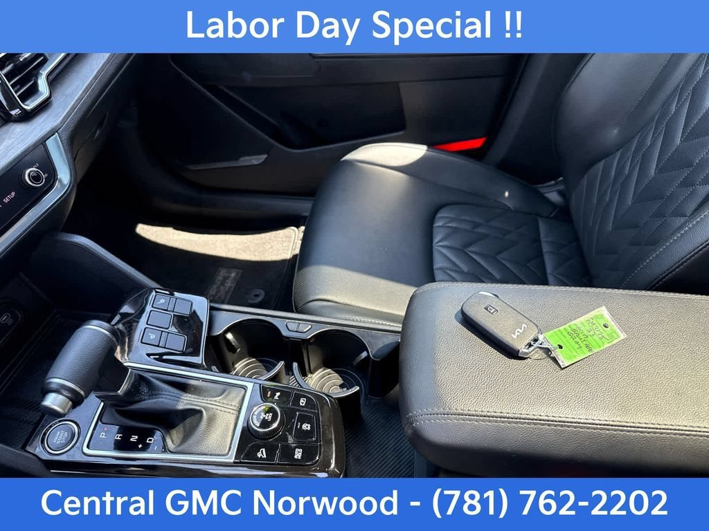 Used 2023 Kia Sportage X-Line w/ X-Line Premium Package AWD/4WD image 19