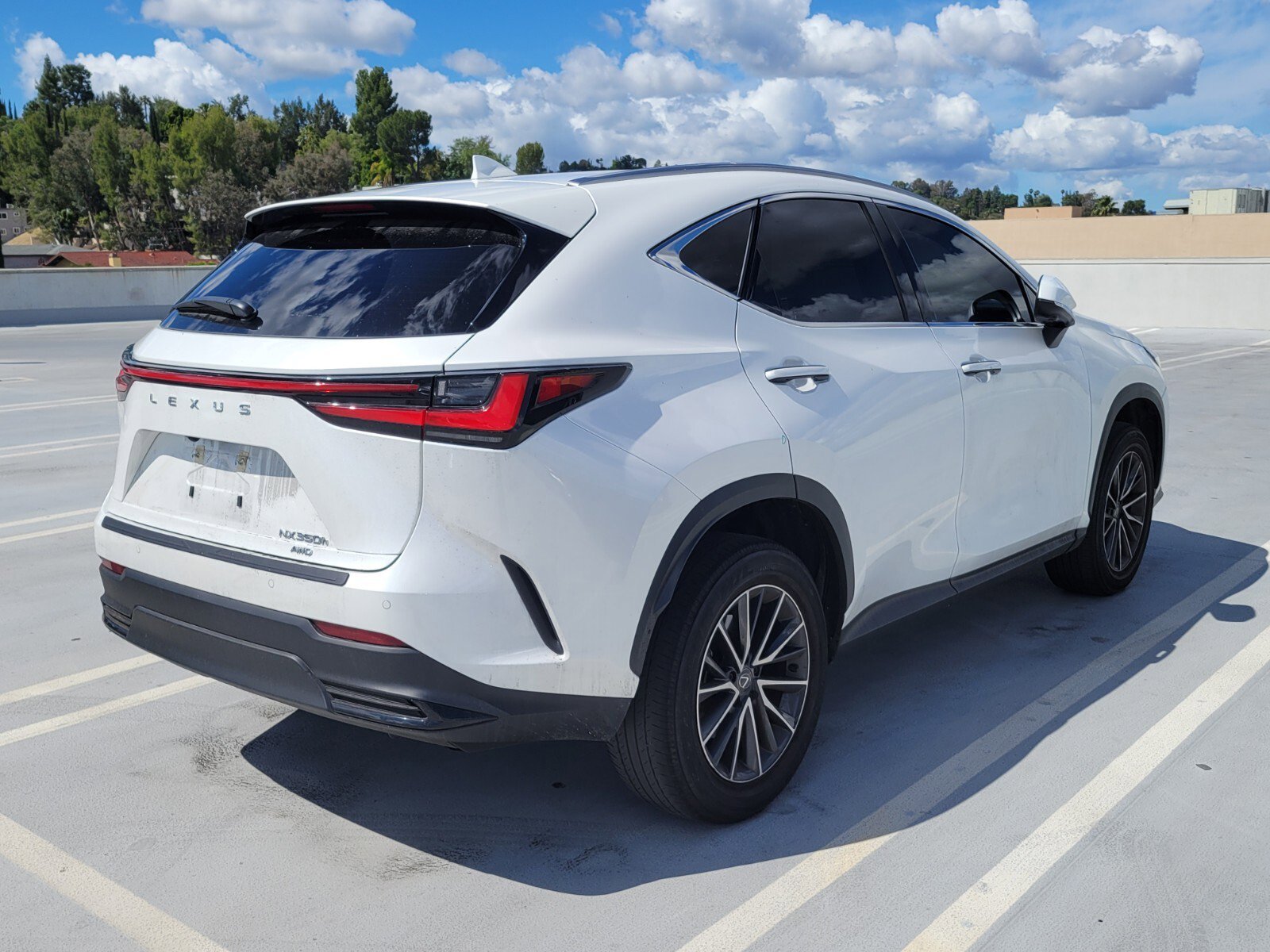 Used 2025 Lexus NX 350h AWD w/ Cold Area Package image 4