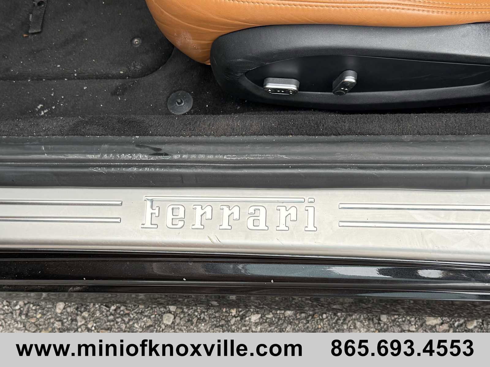 Used 2016 Ferrari California T image 11