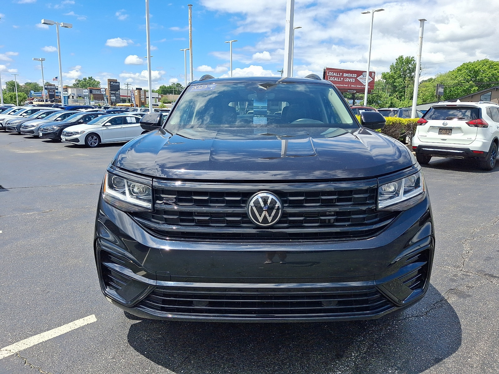 Certified 2023 Volkswagen Atlas SEL R-Line AWD/4WD image 2