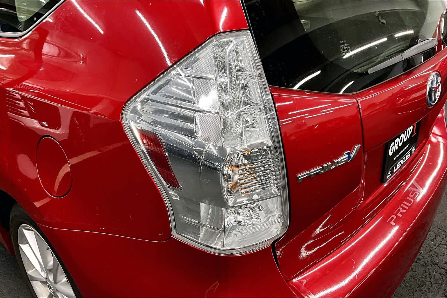 Used 2012 Toyota Prius V Five FWD image 27