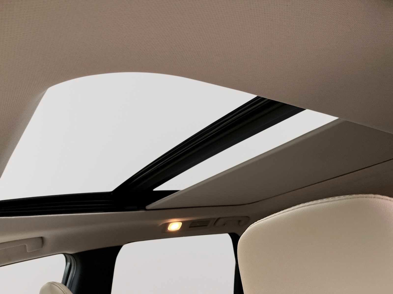 Used 2023 INFINITI QX60 Luxe image 19