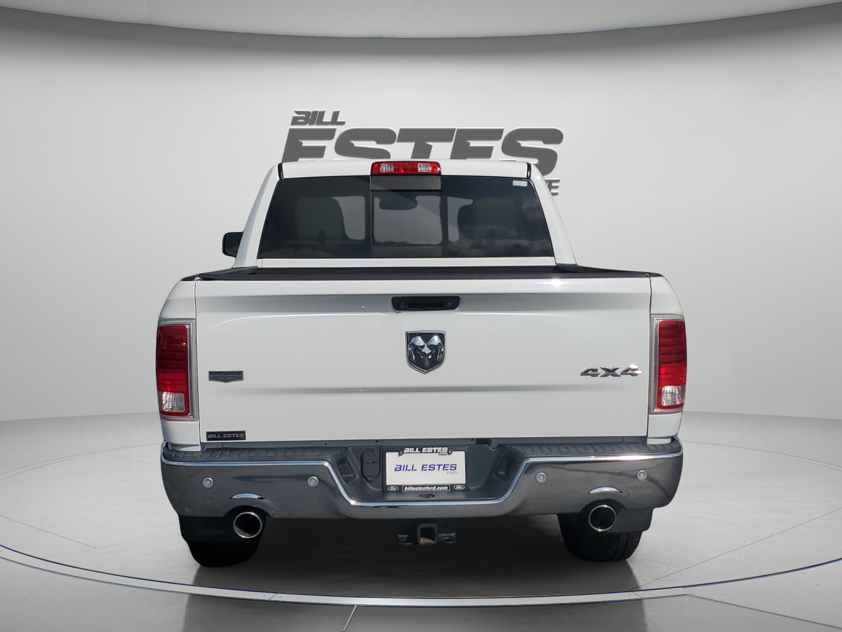 Used 2016 RAM 1500 Laramie w/ Convenience Group AWD/4WD image 3