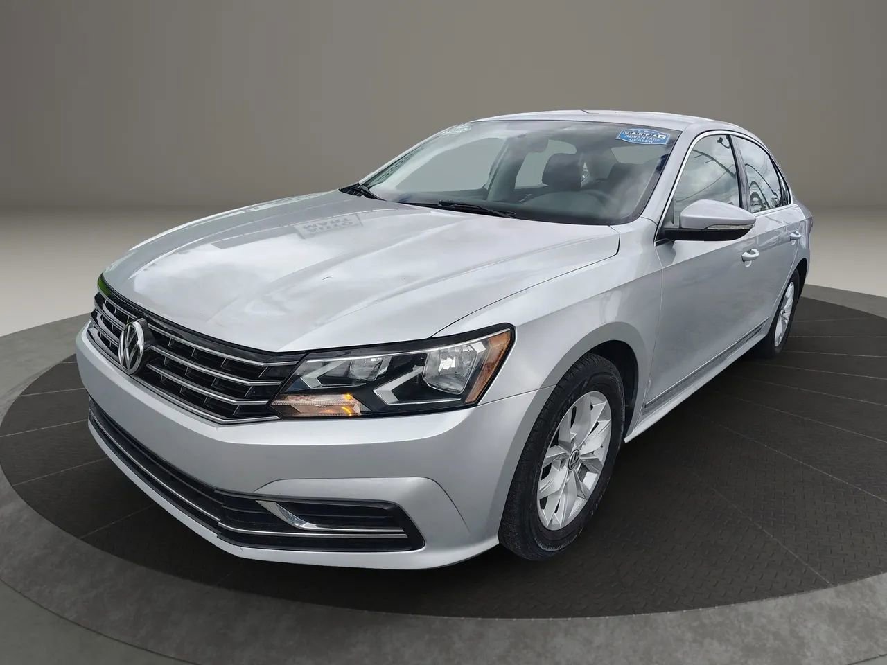 Used 2016 Volkswagen Passat 1.8T S image 3