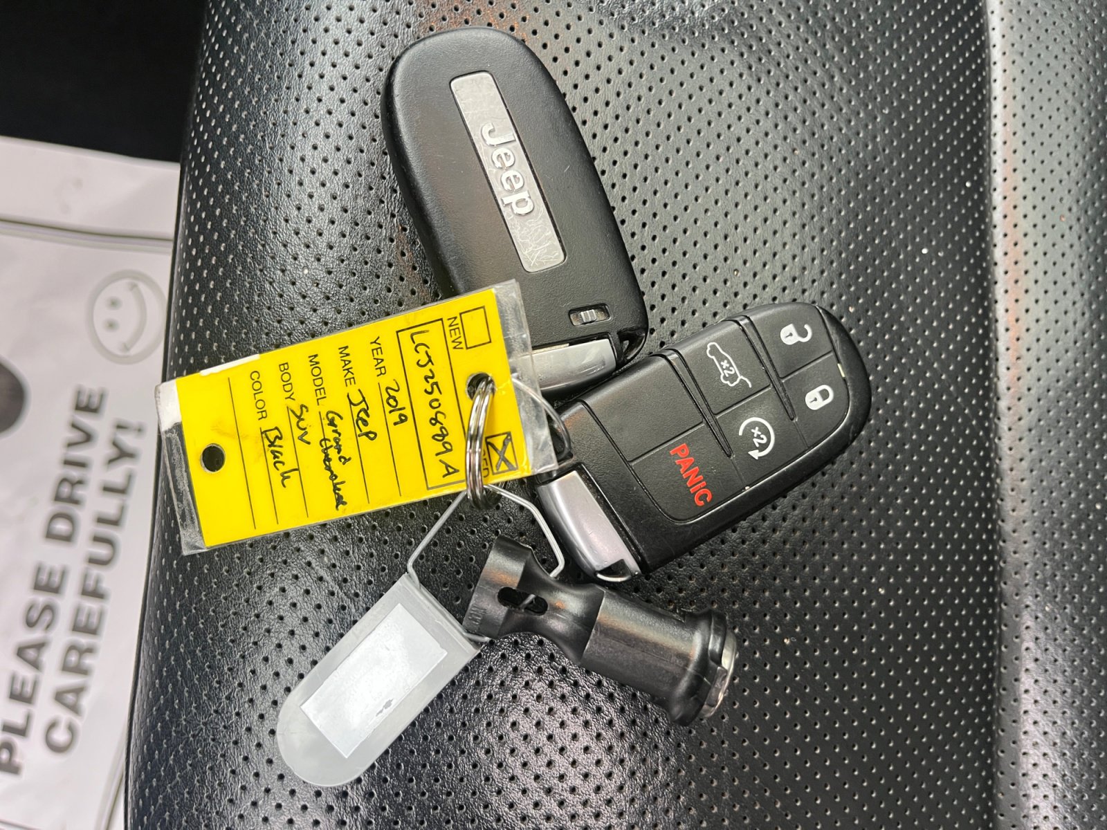 Used 2019 Jeep Grand Cherokee Limited w/ Luxury Group II image 29