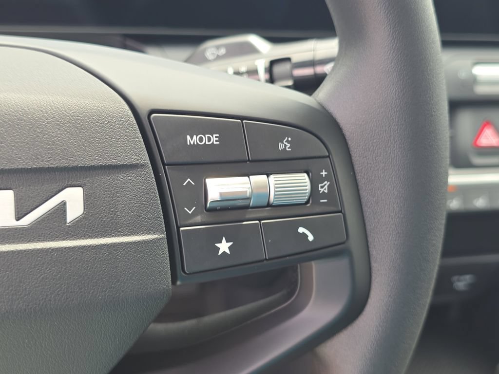 New 2026 Kia K4 FWD image 31