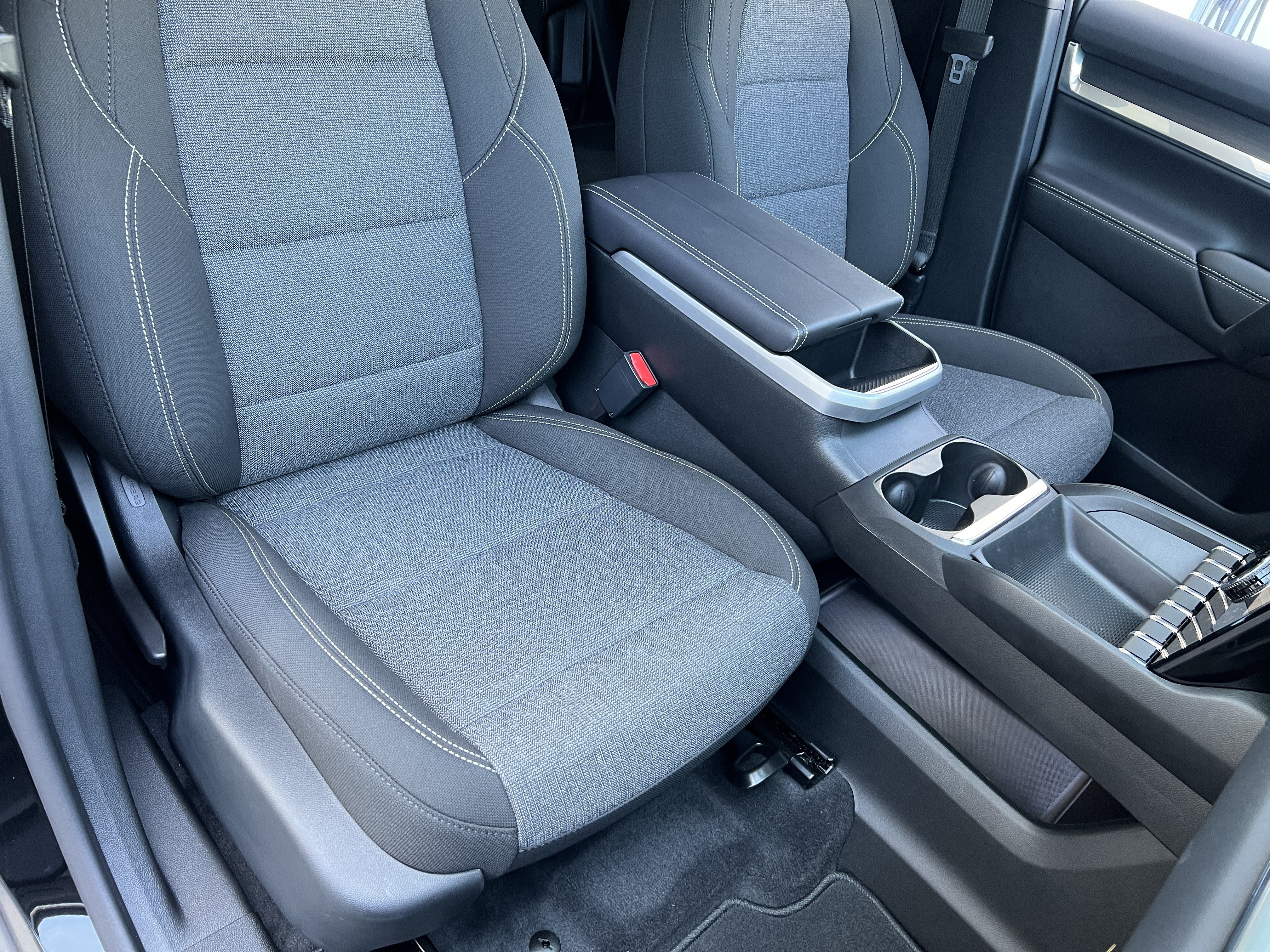 New 2027 GMC Terrain Elevation w/ Technology Package II AWD/4WD image 25