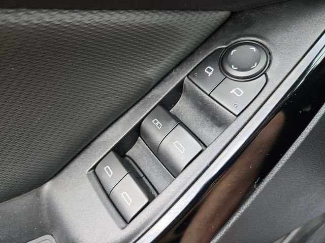 Used 2025 Chevrolet Equinox LT AWD/4WD image 40