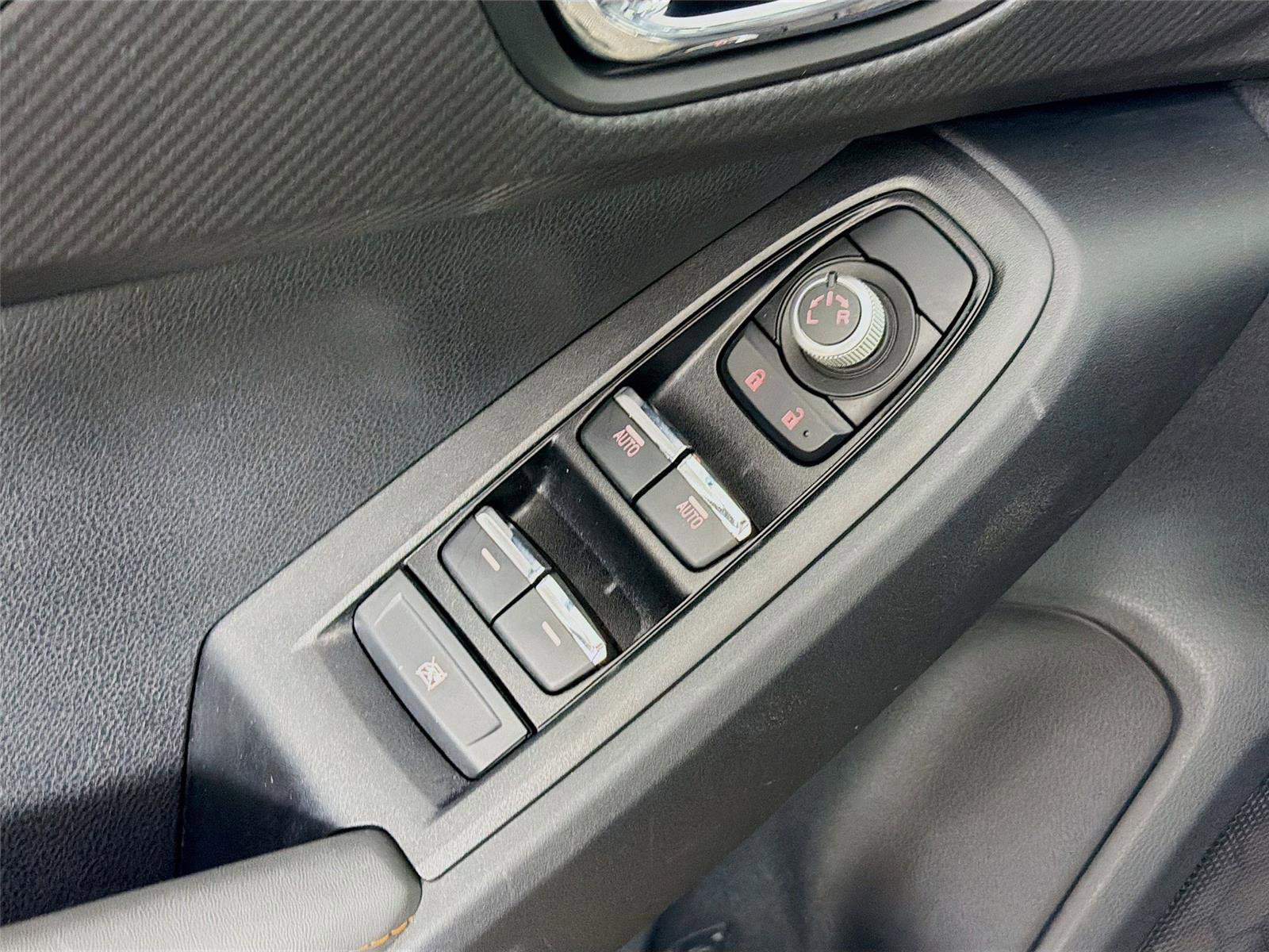 Used 2024 Subaru Crosstrek 2.5i Limited w/ Crosstrek Mirror Package image 20