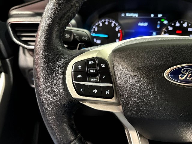 Used 2021 Ford Explorer Limited w/ Equipment Group 301A AWD/4WD image 15