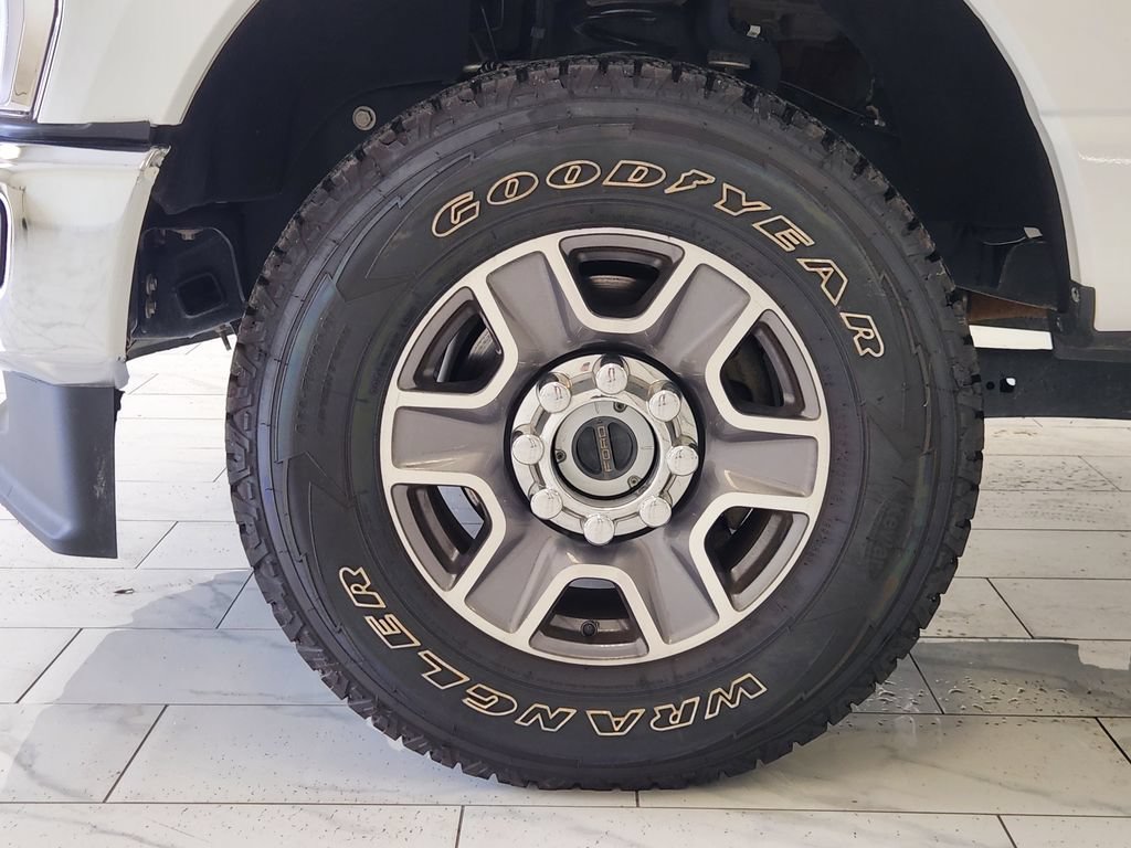 Used 2024 Ford F250 Lariat AWD/4WD image 10
