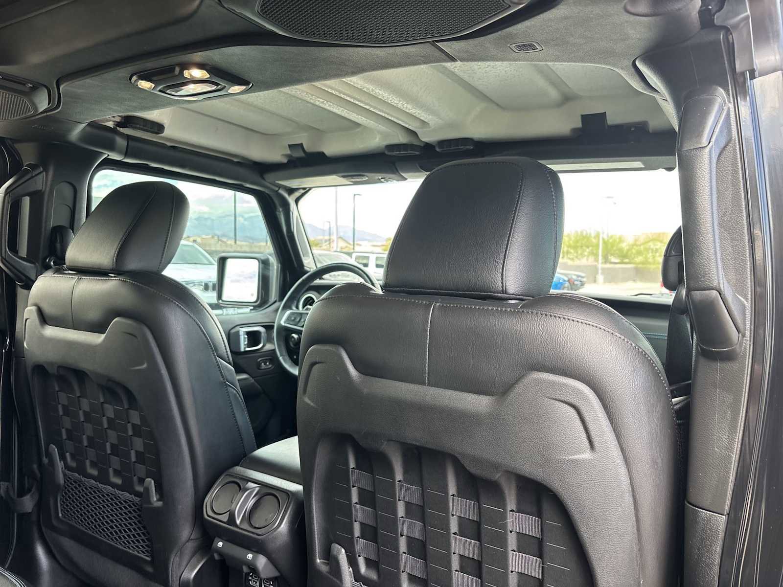 Used 2023 Jeep Wrangler Unlimited Rubicon 4xe w/ Cold Weather Group AWD/4WD image 16