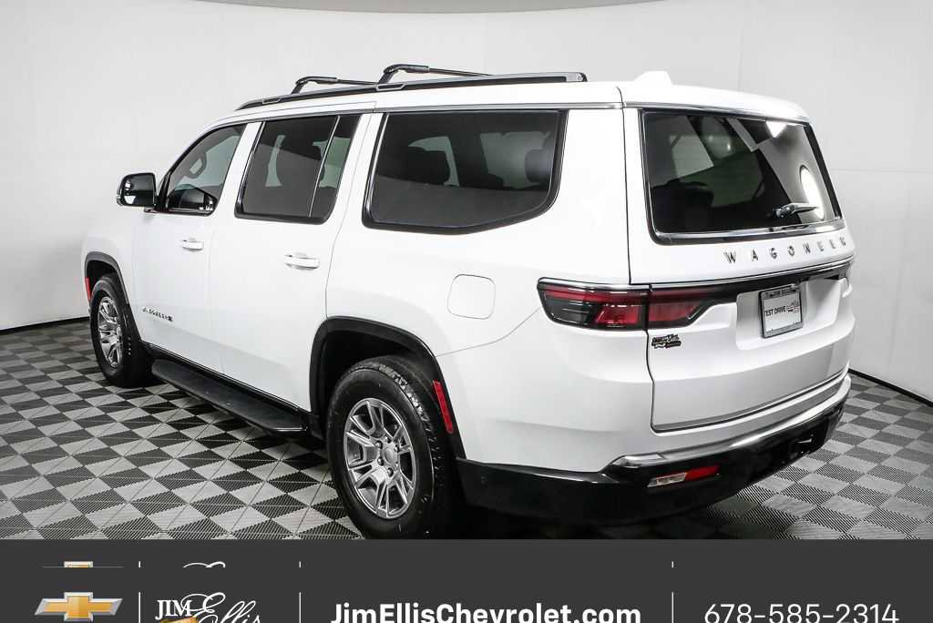 Used 2023 Jeep Wagoneer 2WD w/ Convenience Group I image 3