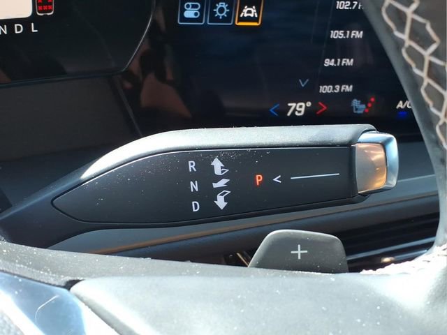 Used 2025 Chevrolet Traverse LT image 11